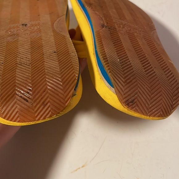 Crocs Retro Wedge Flip Flop Thong Sandal Yellow/Blue W 9/M 7 Unisex - Picture 6 of 7